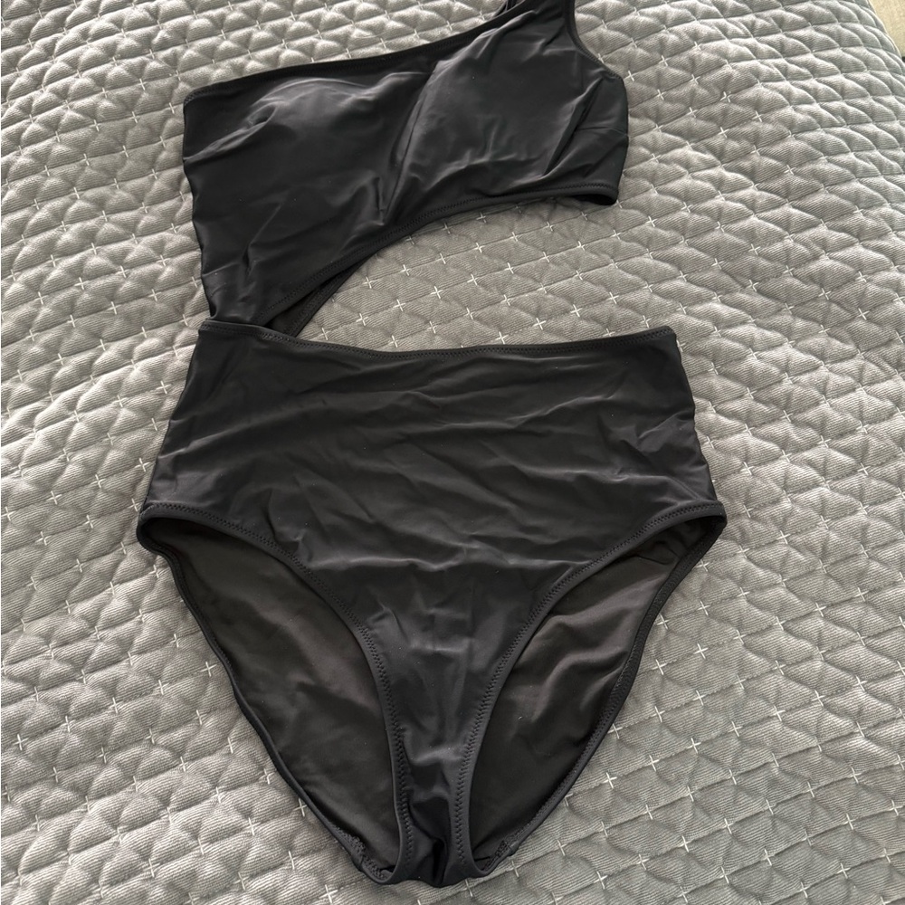 Aerie Black One-Shoulder Swimsuit